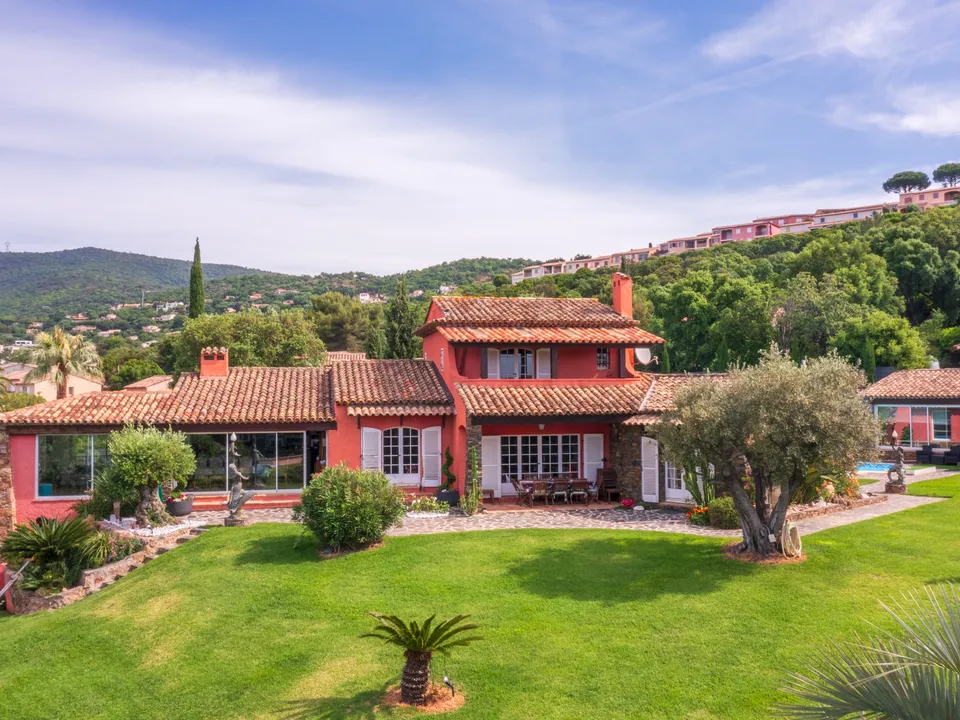 Villa i Cavalaire-sur-Mer, Var - foto 1