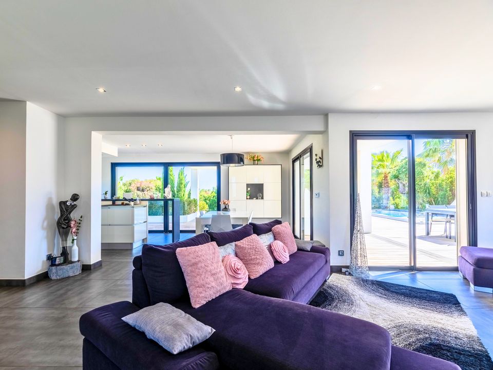 Villa i Ste.-Lucie-de Porto-Vecchio, Corse-du-Sud - foto 4