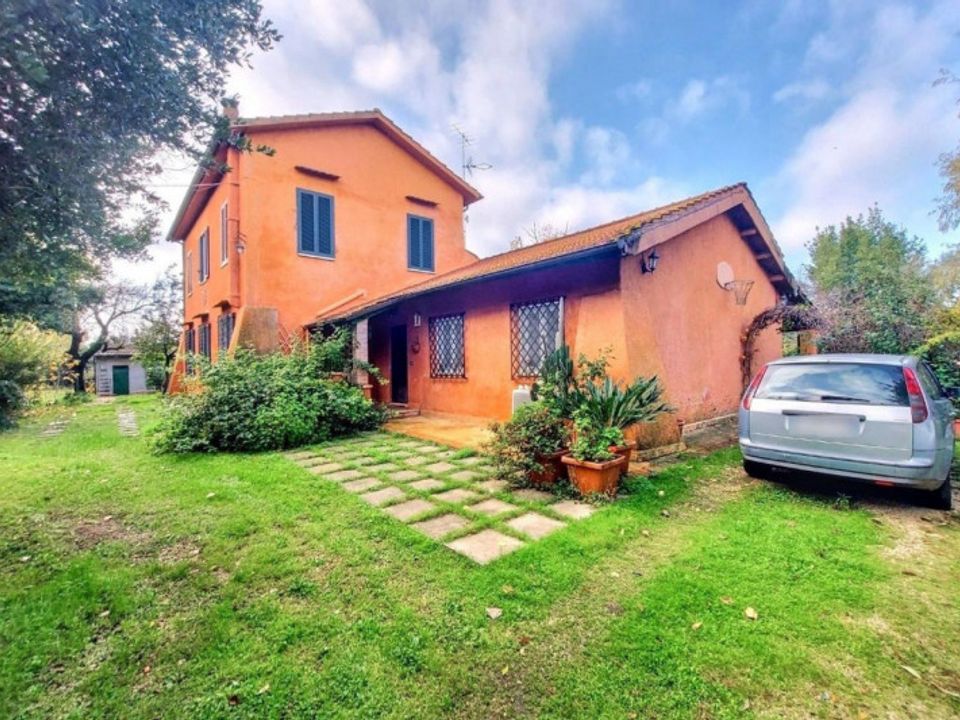 Villa i Latina, Latina - bilde 1