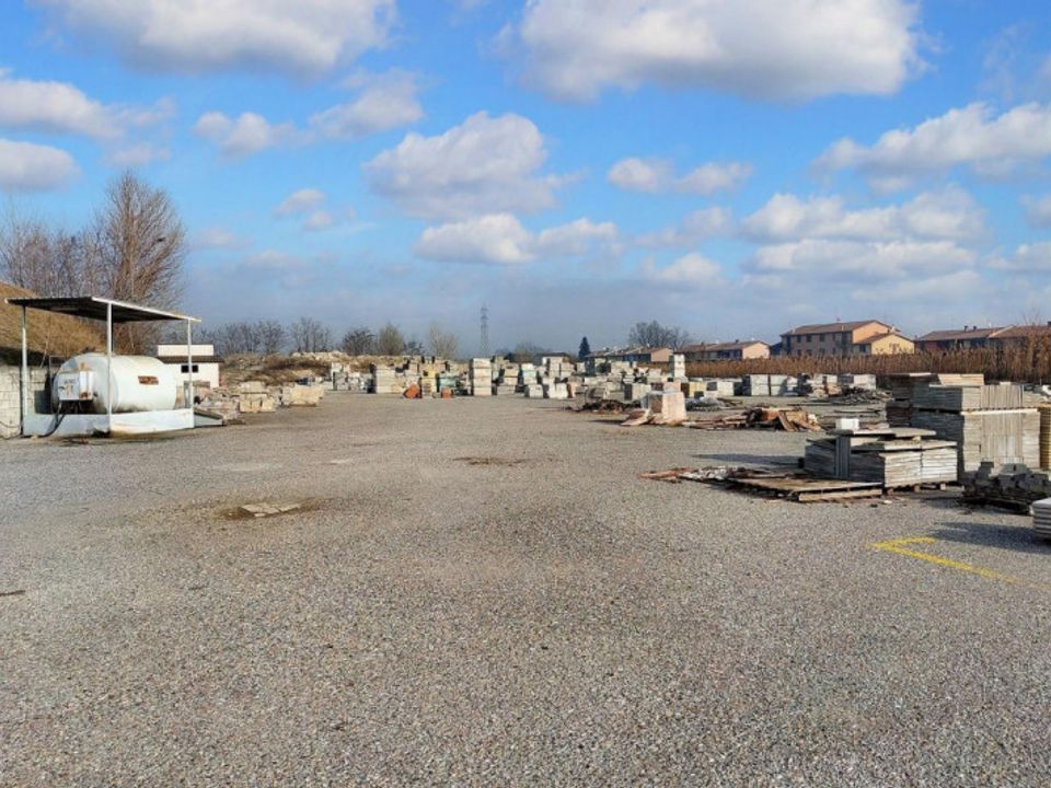 Erhvervsejendom i Pizzighettone, Cremona - foto 5
