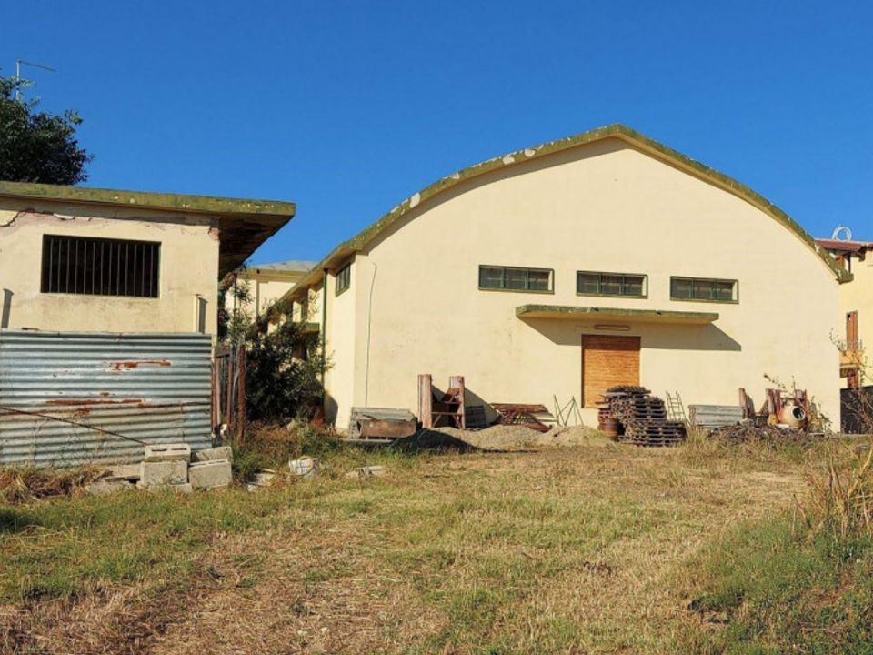 Erhvervsejendom i Serrenti, Cagliari - foto 3