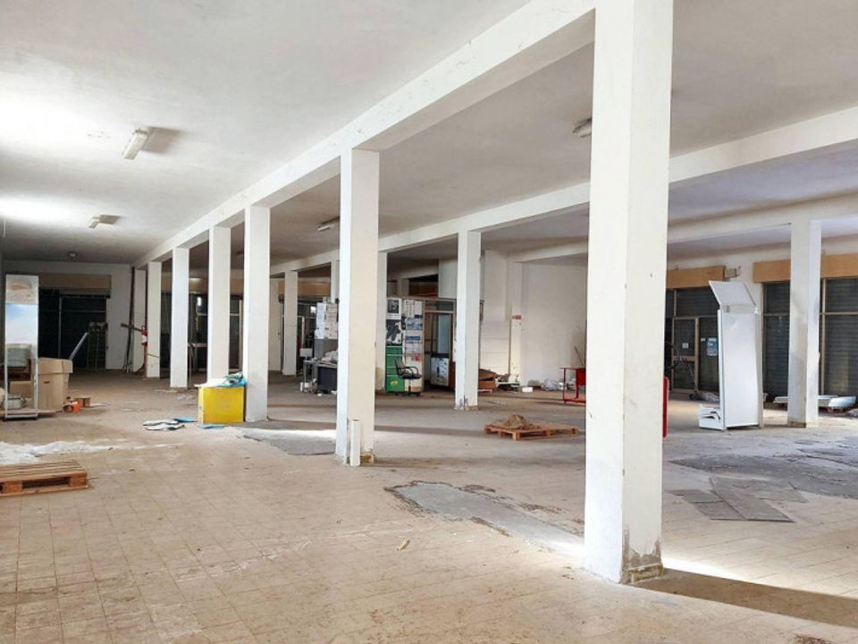 Erhvervsejendom i Capoterra, Cagliari - foto 2