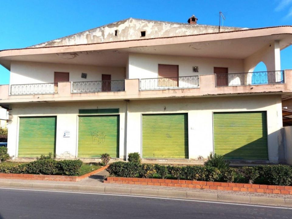 Erhvervsejendom i Capoterra, Cagliari - foto 5