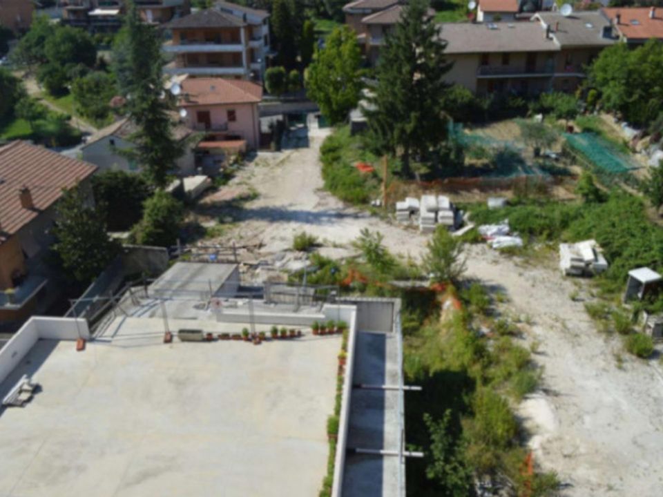 Helårsgrund i Macerata, Macerata - foto 1