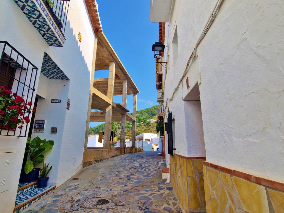 Helårsgrund i Canillas De Aceituno, Malaga - foto 1