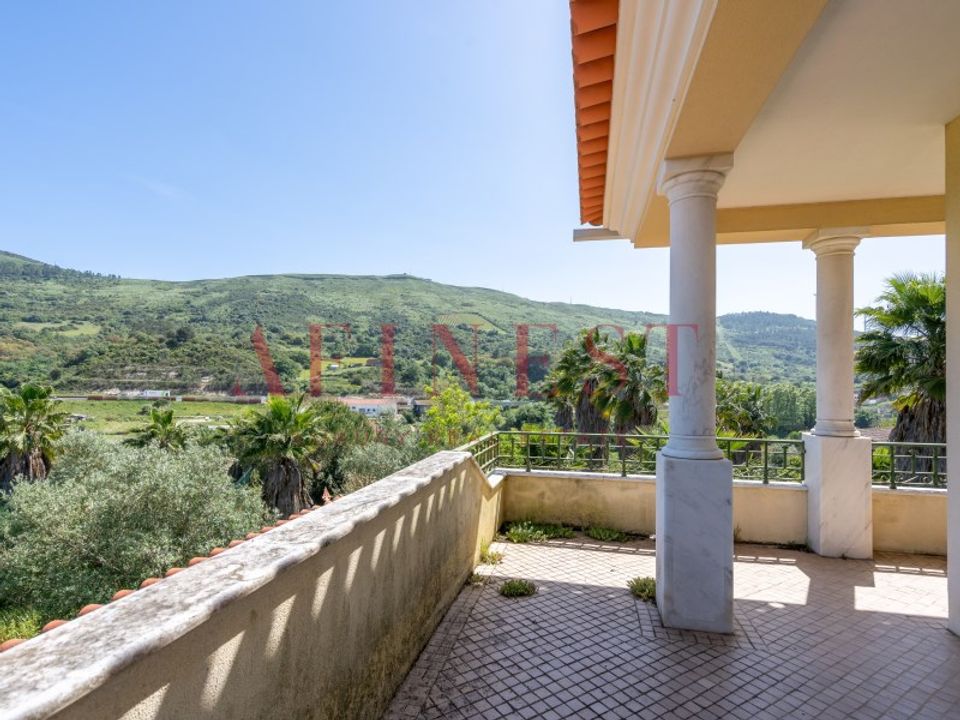 Villa in Bucelas, Lisbon - foto 1
