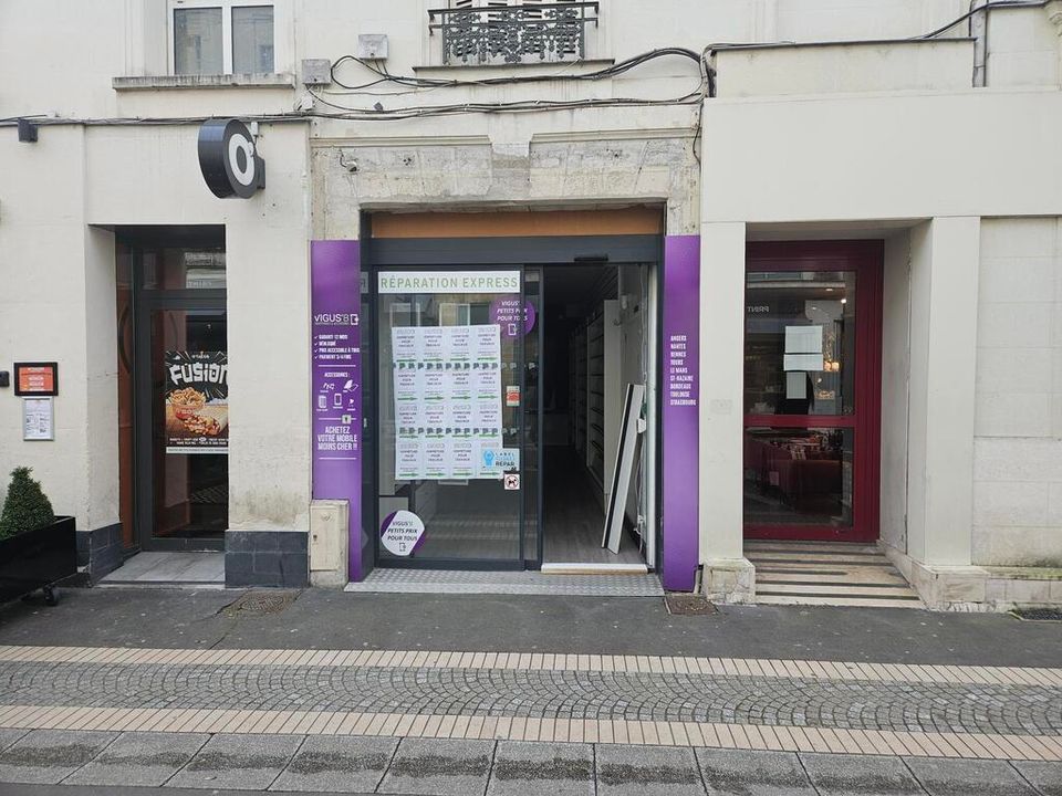 Erhvervsejendom i Tours, Indre-et-Loire - foto 1