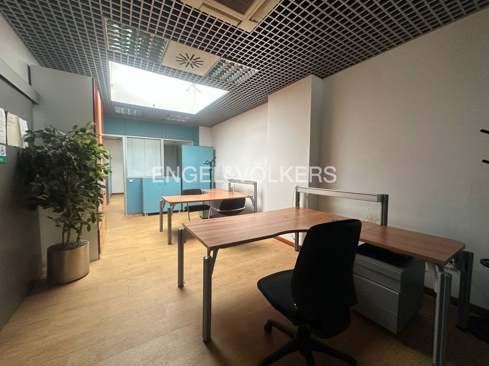 Commercial property in Pescara, Pescara - photo 1