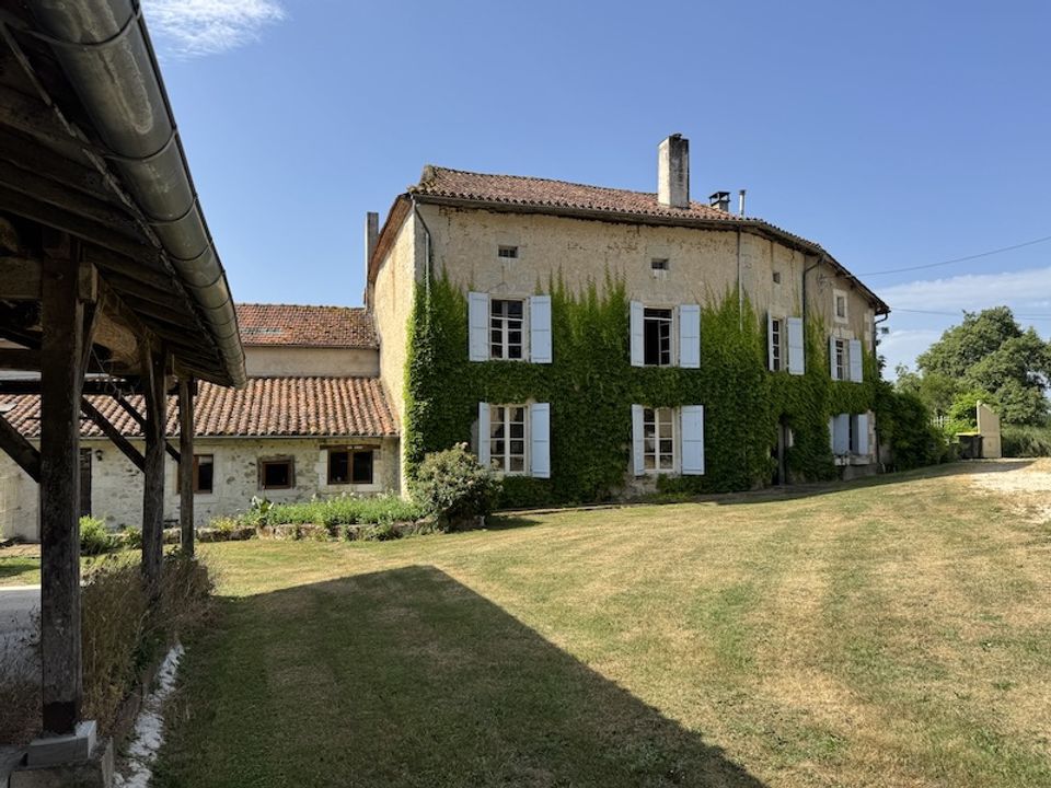 Villa i Pillac, Charente - foto 1