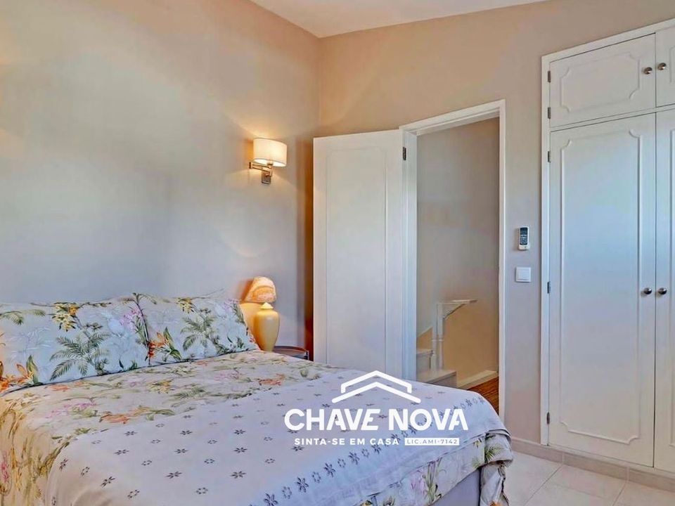 Terraced house in Loule, Faro - photo 2