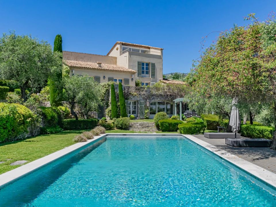 Villa i Valbonne, Alpes-Maritimes - foto 1