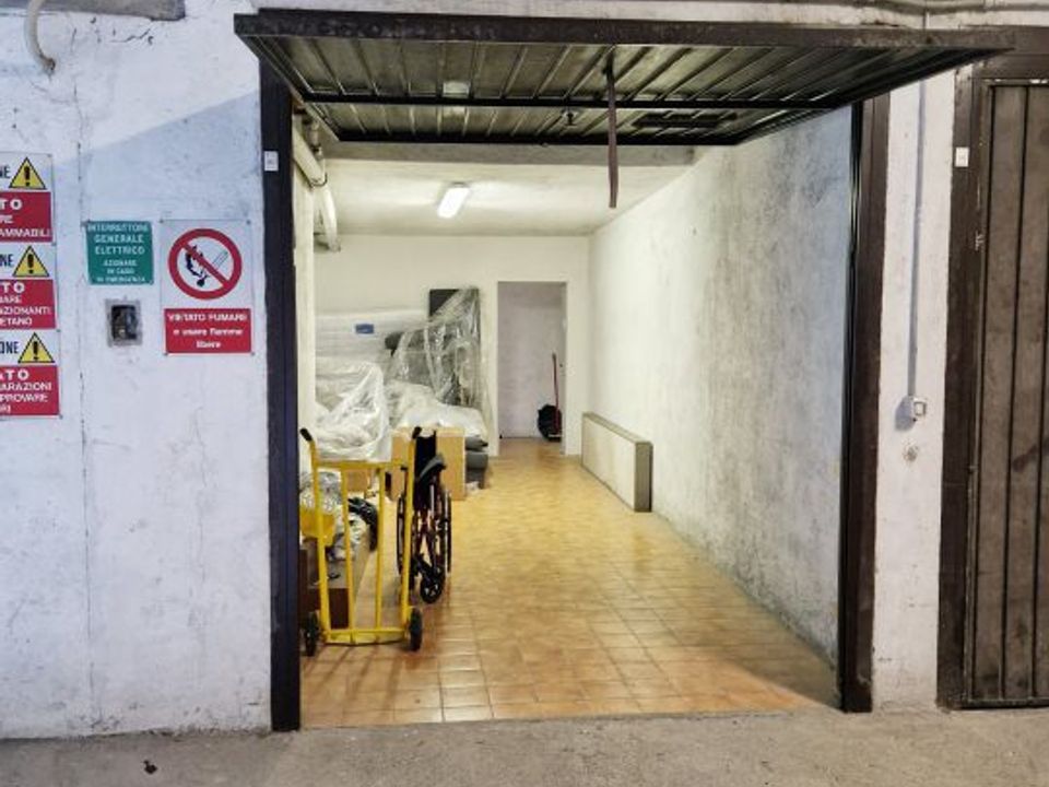 Parkeringsplads i Edolo, Brescia - foto 4
