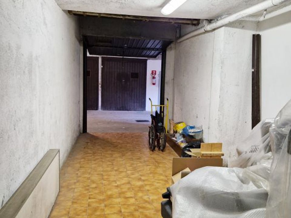 Parkeringsplads i Edolo, Brescia - foto 5
