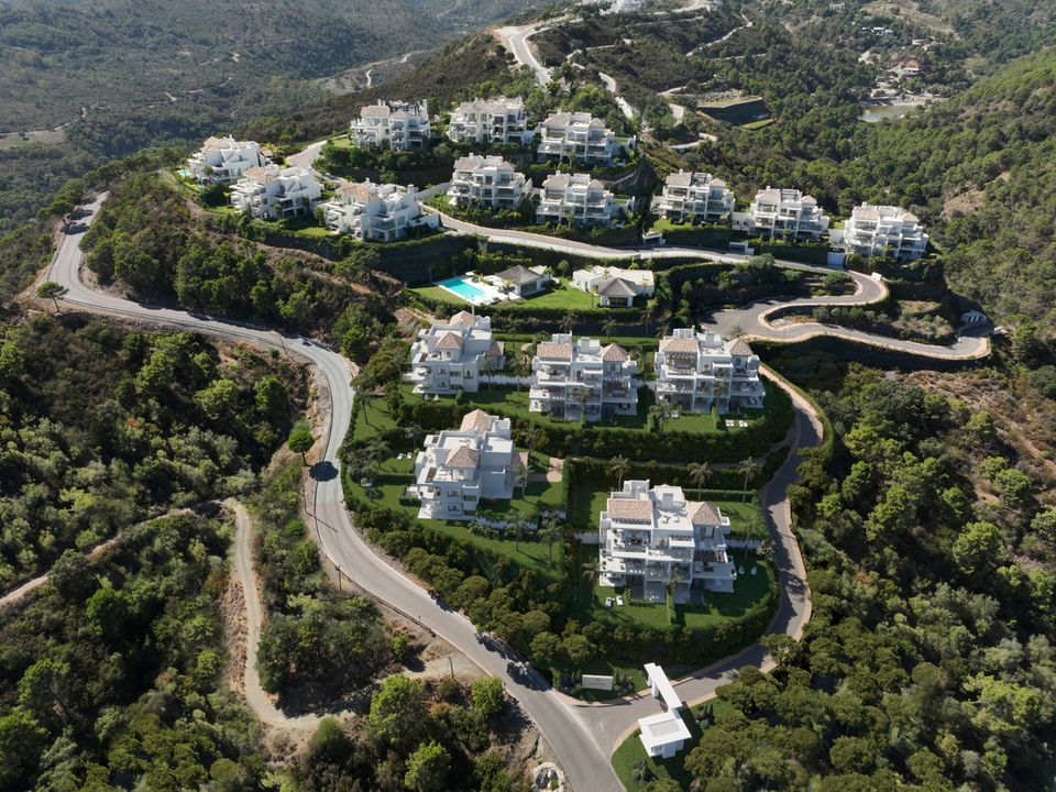 Lejlighed i Benahavis, Malaga - foto 1