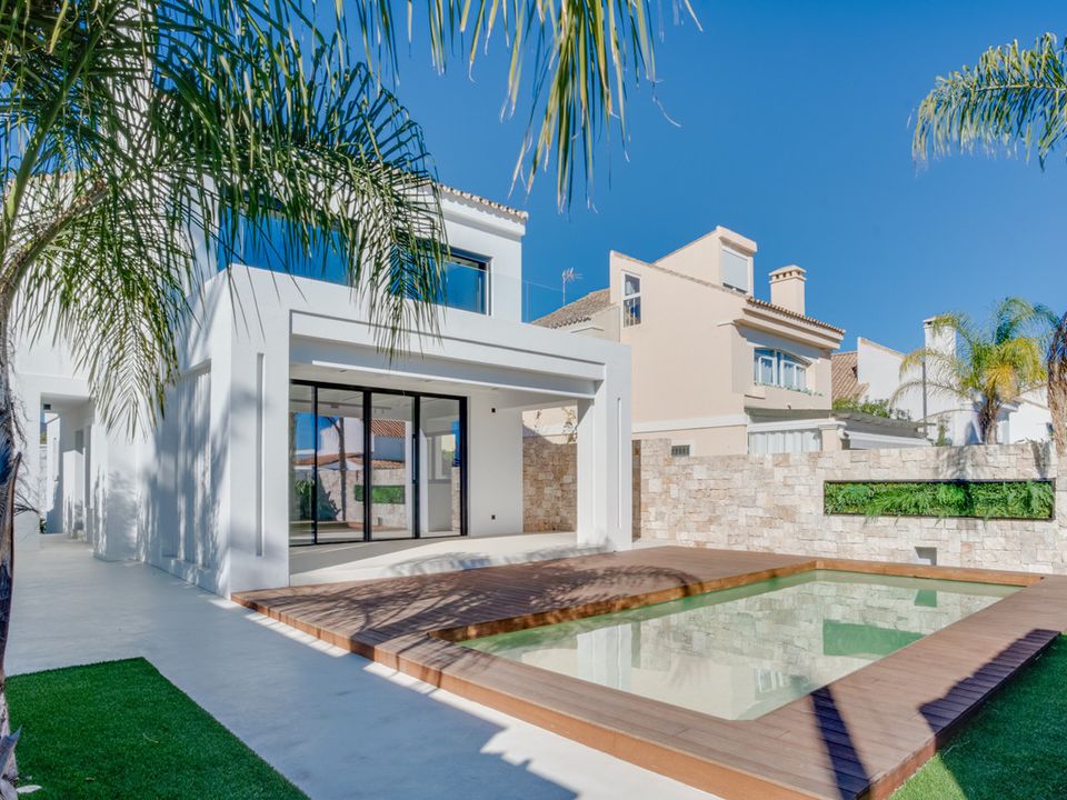 Villa i Cancelada, Malaga - foto 1