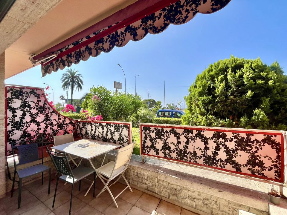 Lejlighed i Menton, Alpes-Maritimes - foto 1