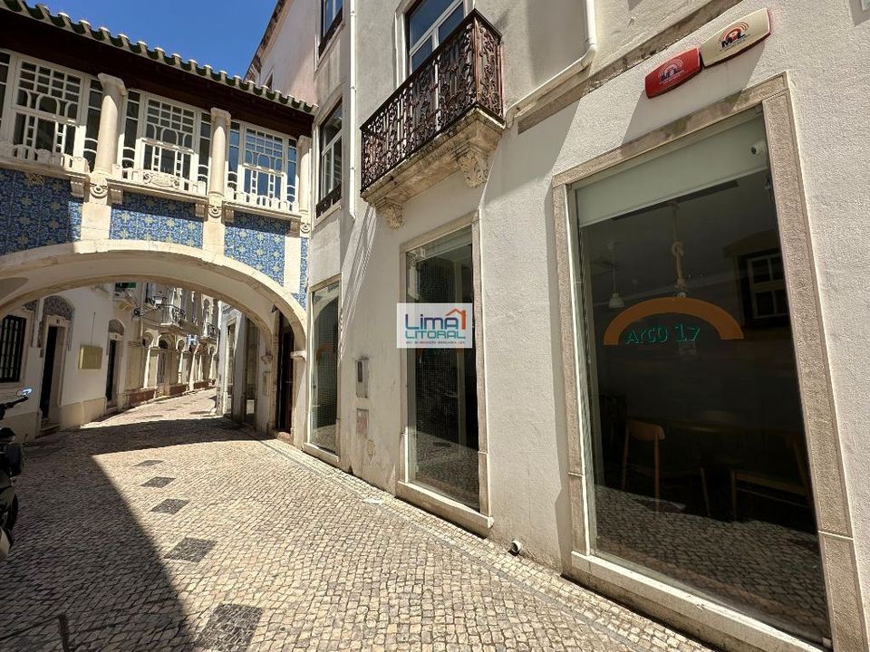 Erhvervsejendom i Leiria, Leiria - foto 1