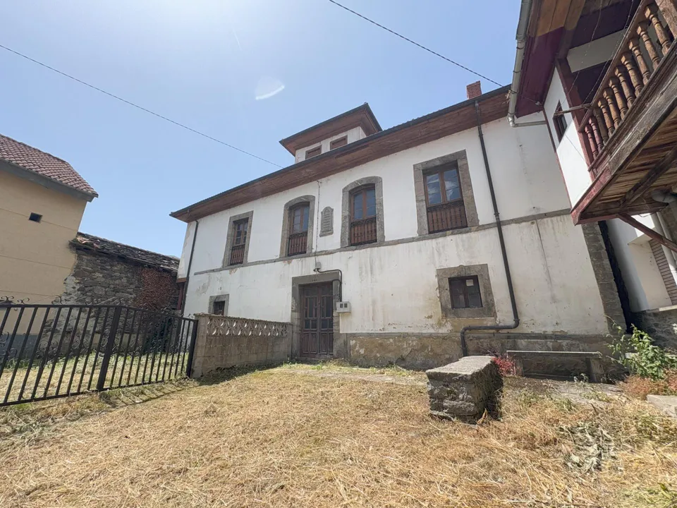 Villa i Aller, Asturias - foto 1