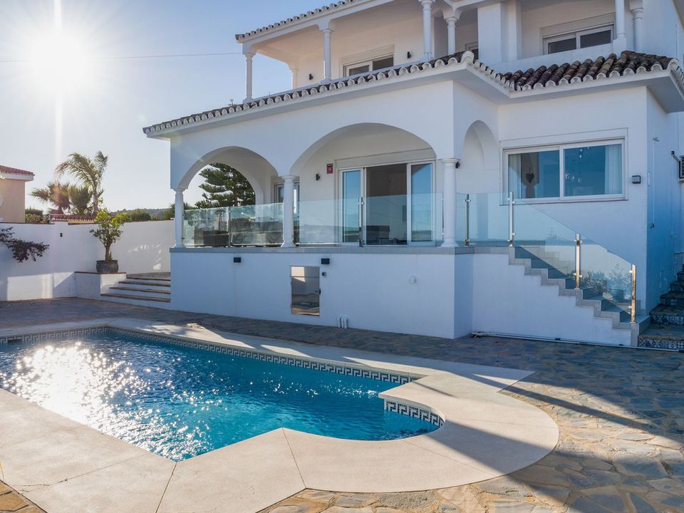 Villa i La Duquesa, Malaga - foto 1