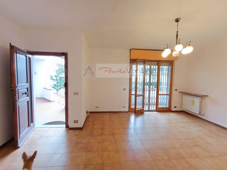 Rækkehus i Pietrasanta, Lucca - foto 1