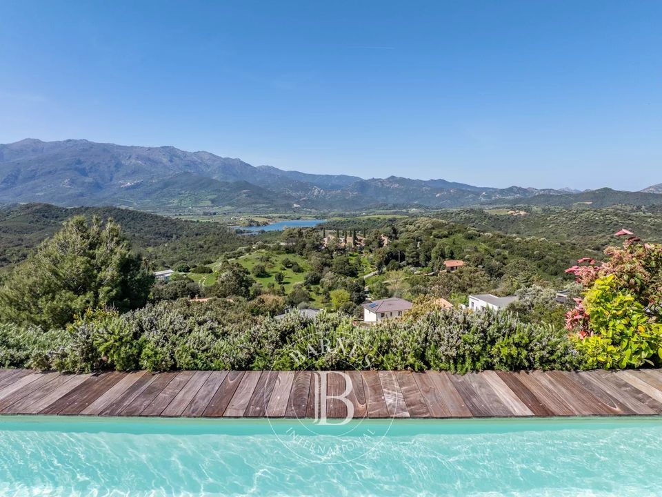 Villa i Saint-Florent, Haute-Corse - foto 1