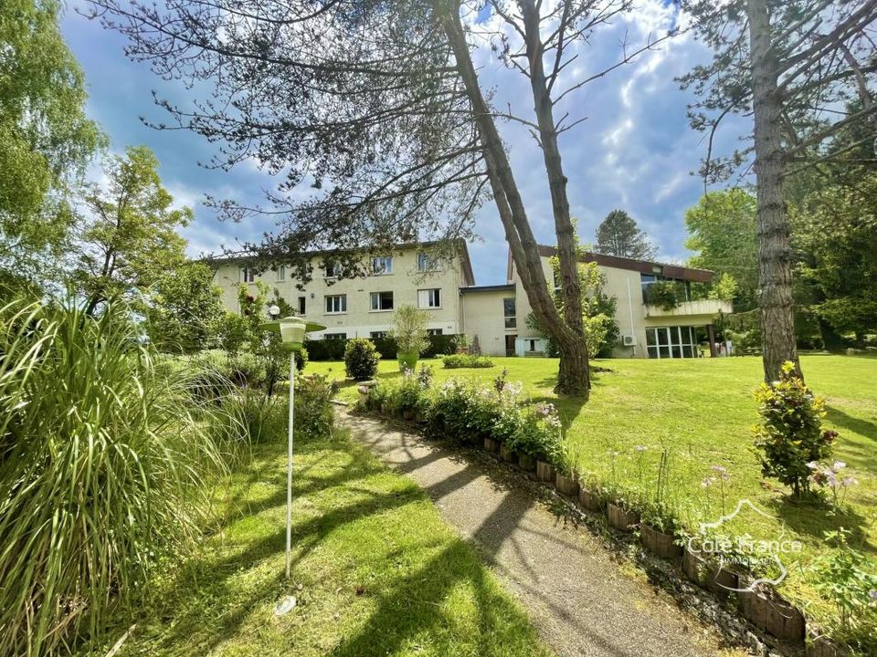 Erhvervsejendom i Peyrat-de-Bellac, Haute-Vienne - foto 1