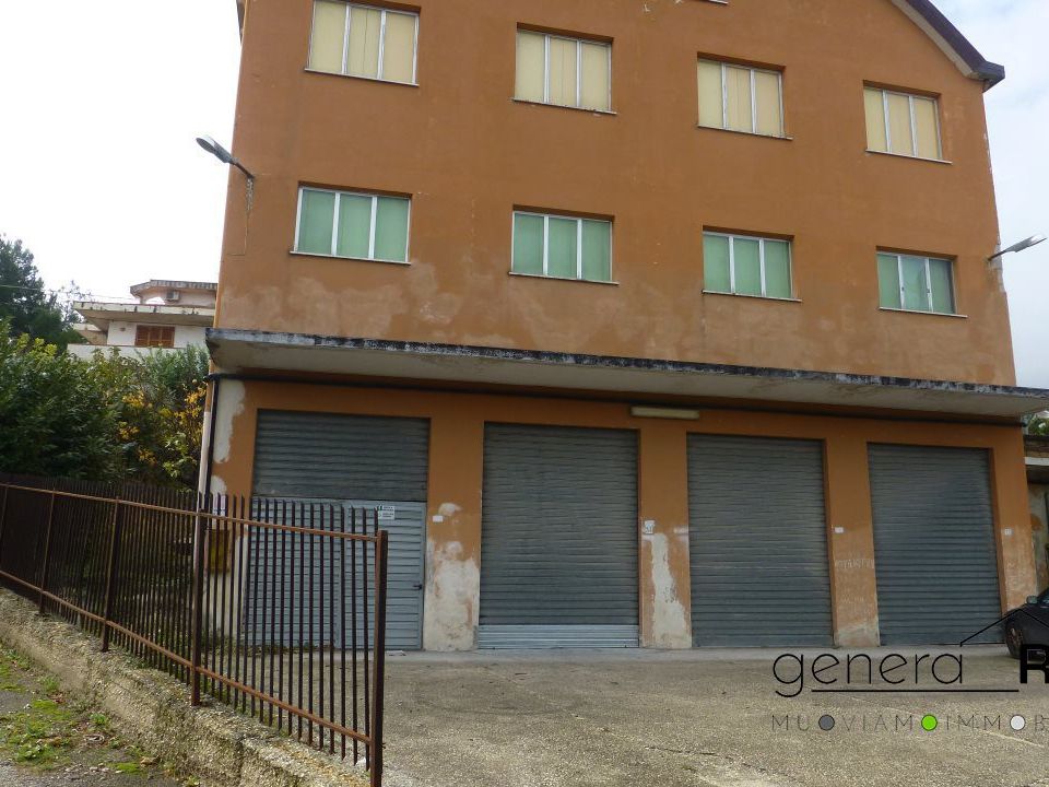 Propriedade comercial em Alanno, Pescara - foto 1