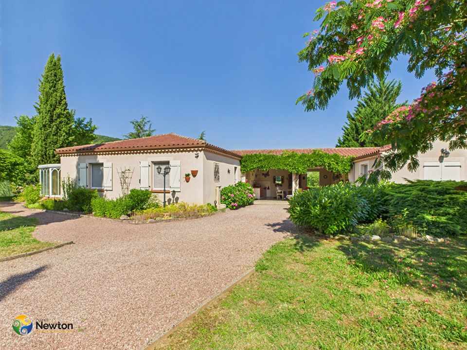 Villa en Luzech, Lot - foto 2