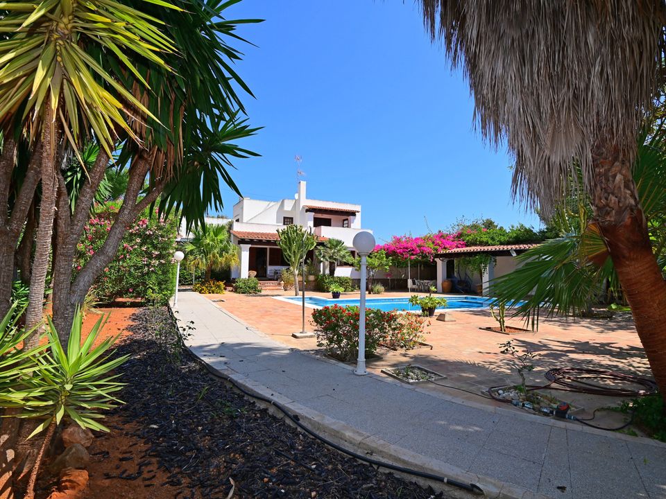 Villa i Santa Eulalia Del Rio, Ibiza - foto 1