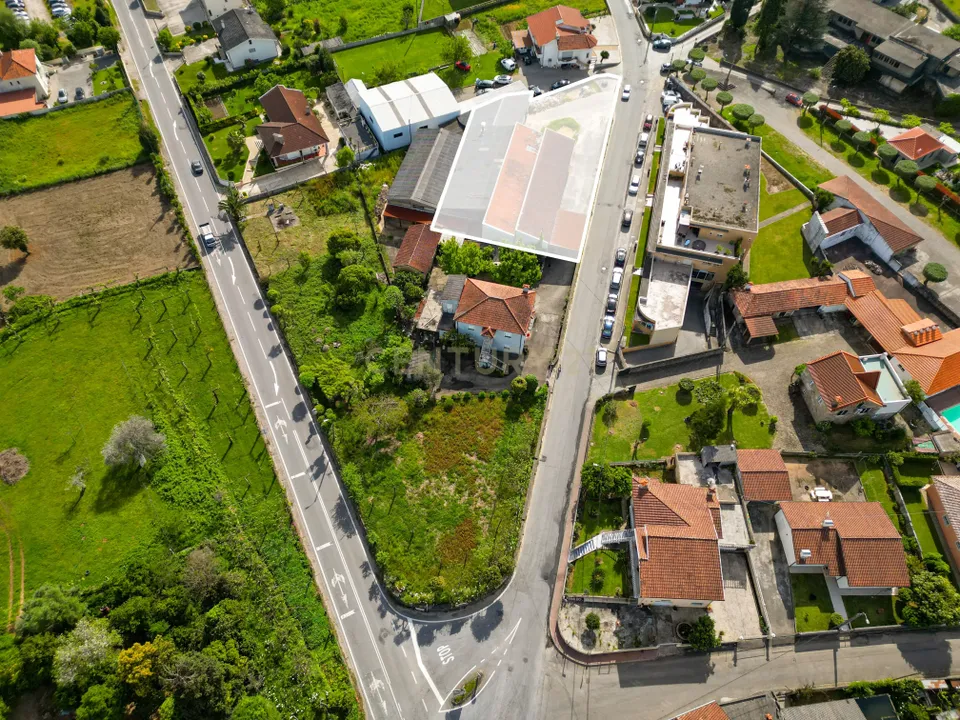 Erhvervsejendom i Barcelos, Braga - foto 1