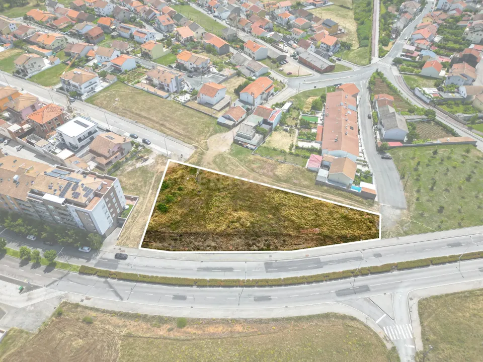 Helårsgrund i Braganca, Braganca - foto 1