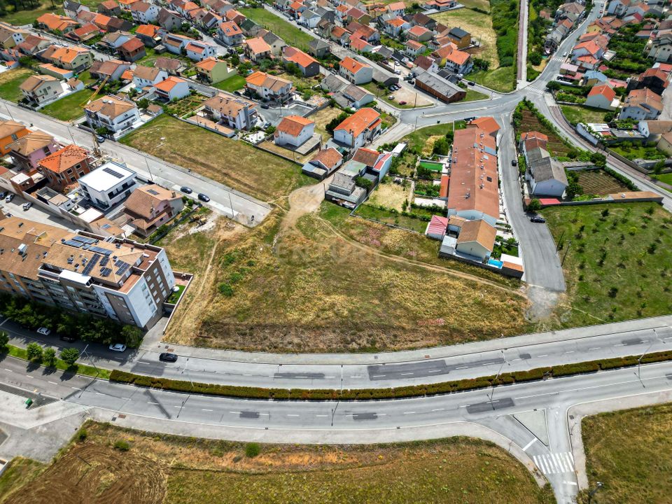 Helårsgrund i Braganca, Braganca - foto 2
