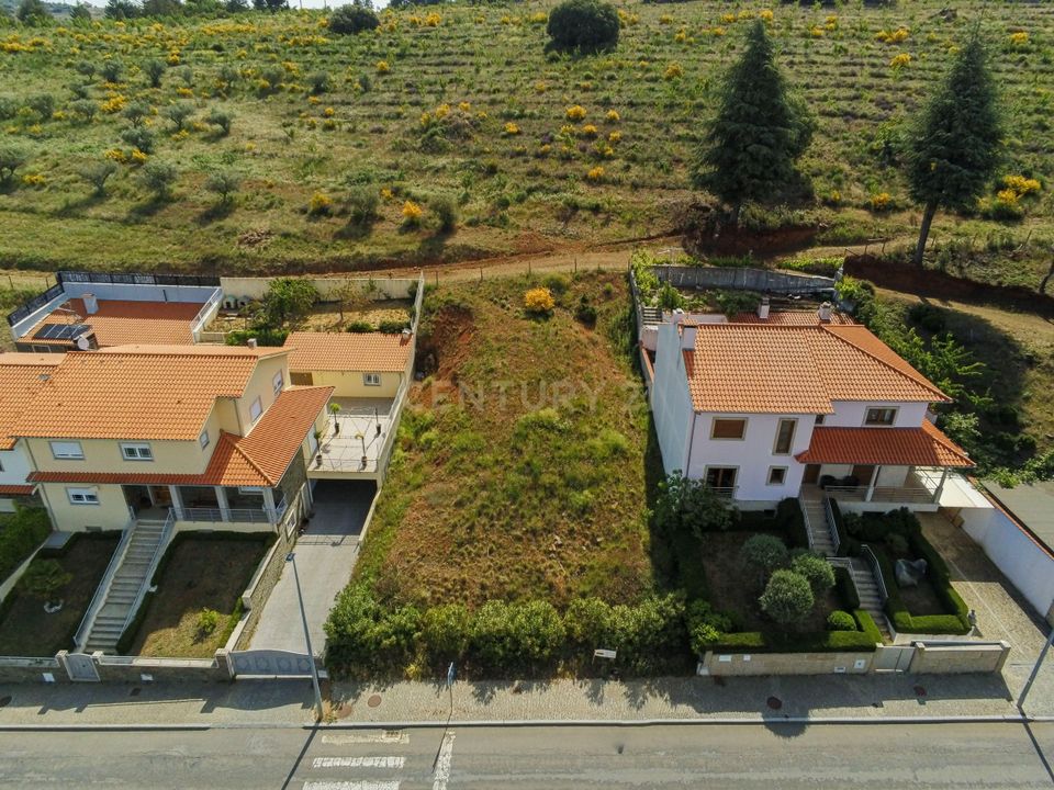 Helårsgrund i Braganca, Braganca - foto 1