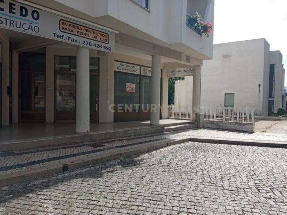 Erhvervsejendom i Macedo de Cavaleiros, Braganca - foto 2