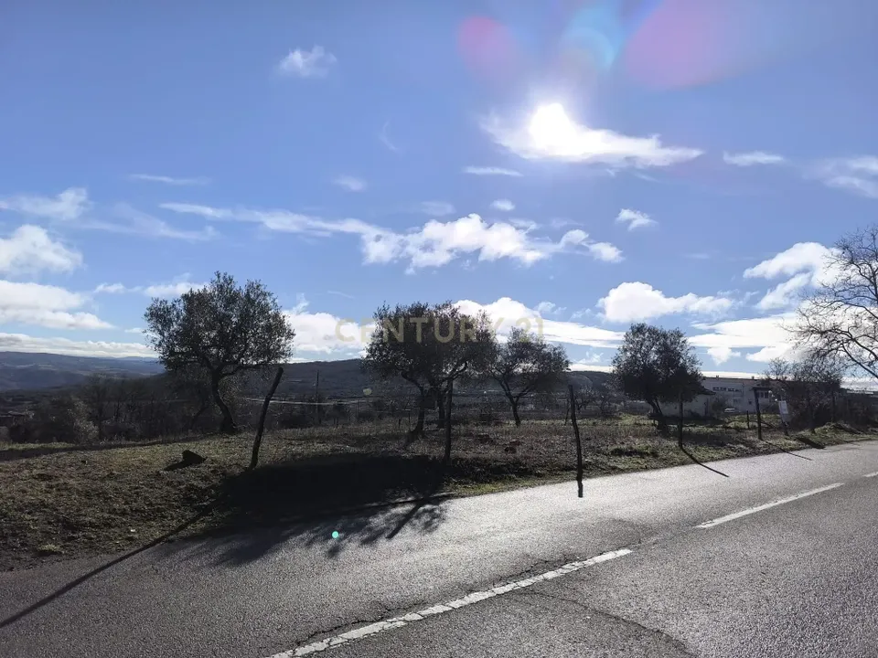 Helårsgrund i Braganca, Braganca - foto 1