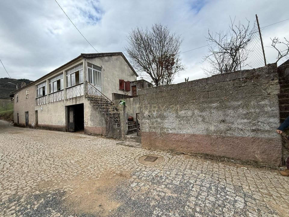 Villa a Braganca, Braganca - foto 1