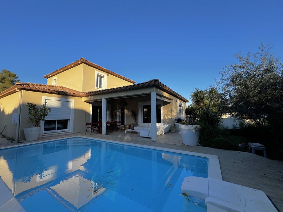 Villa i Nimes, Gard - foto 1