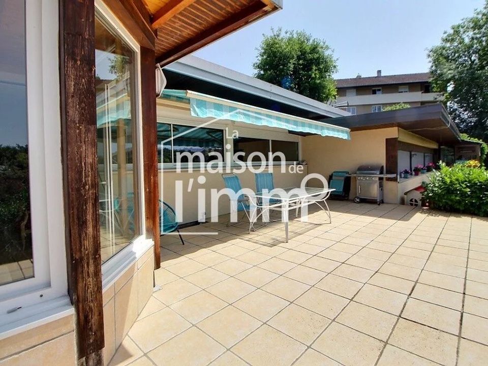 Villa i Thonon-les-Bains, Haute-Savoie - foto 1