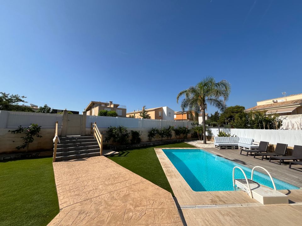 Villa - Alcudia, Mallorca - photo 1