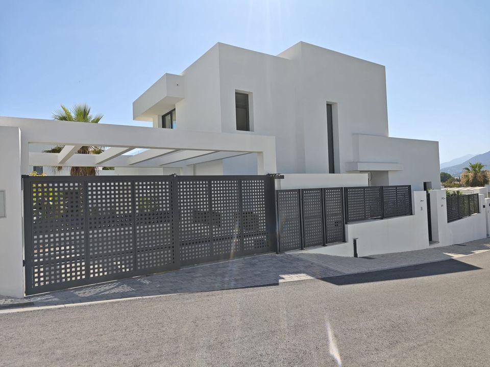 Villa i Rio Real, Malaga - foto 1