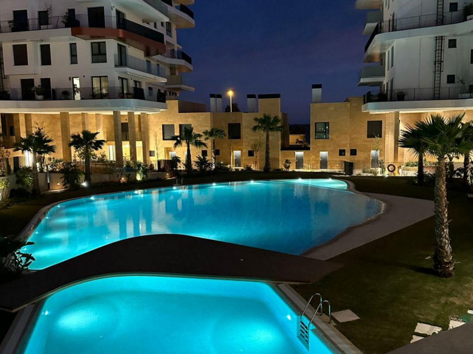 Apartamento en Villajoyosa, Alicante - foto 1