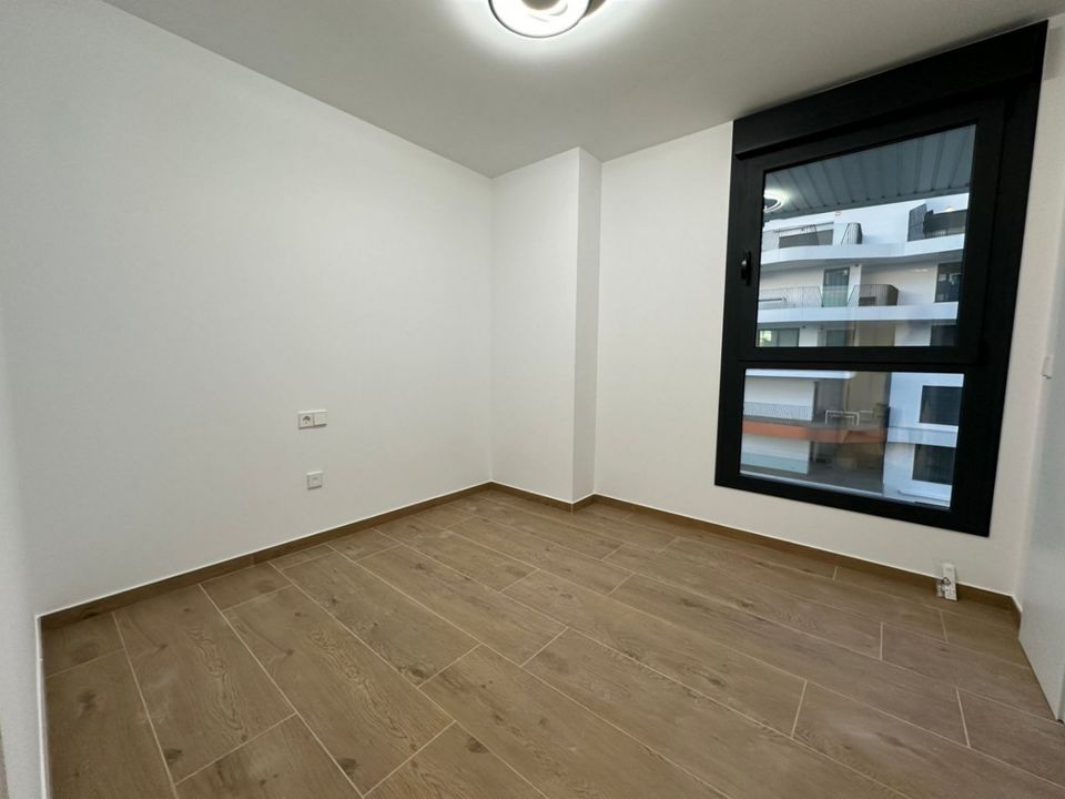 Apartamento en Villajoyosa, Alicante - foto 4