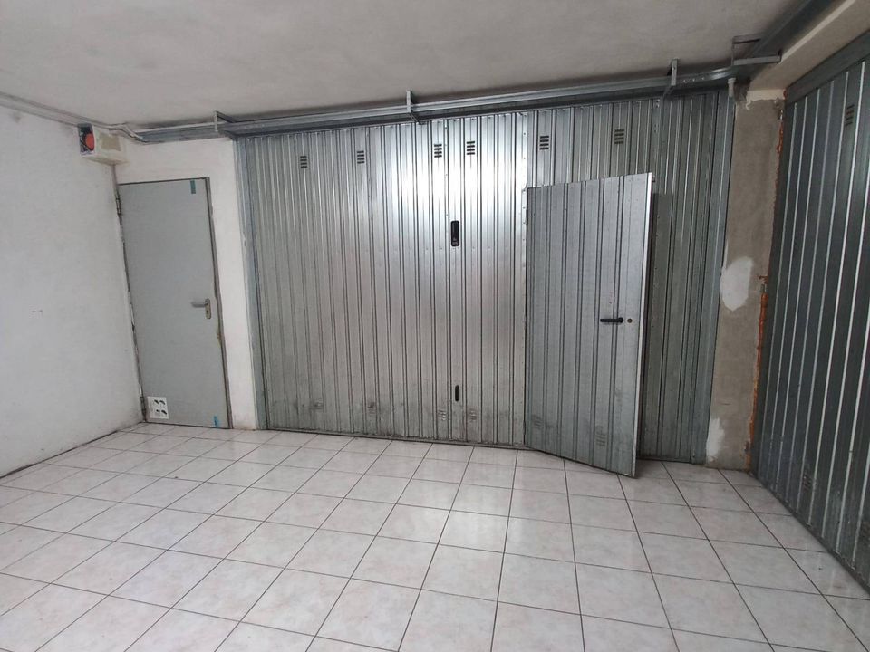 Parkeringsplass i Servigliano, Fermo - bilde 1