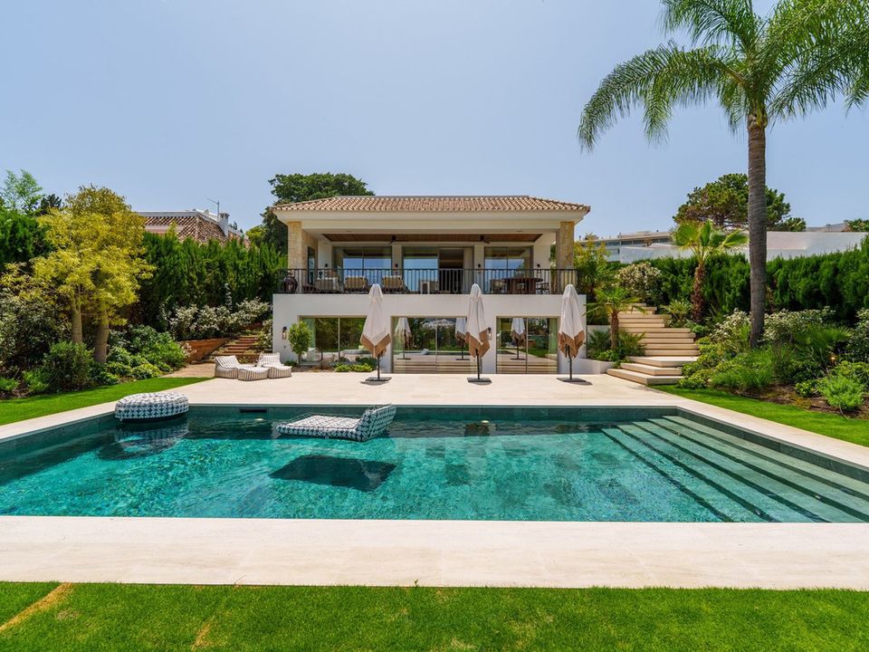 Villa i Nueva Andalucia, Malaga - foto 1