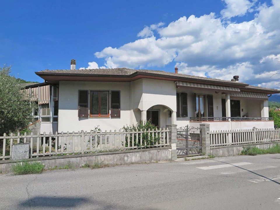 Villa i Pontremoli, Massa and Carrara - bilde 1