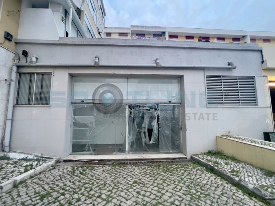 Erhvervsejendom i Massama, Lisbon - foto 3