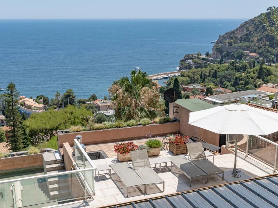 Villa i Eze, Alpes-Maritimes - foto 1