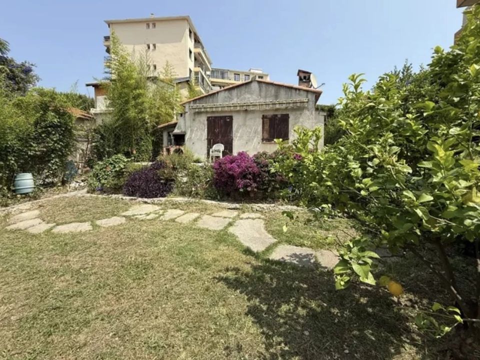 Helårsgrund i Antibes, Alpes-Maritimes - foto 2