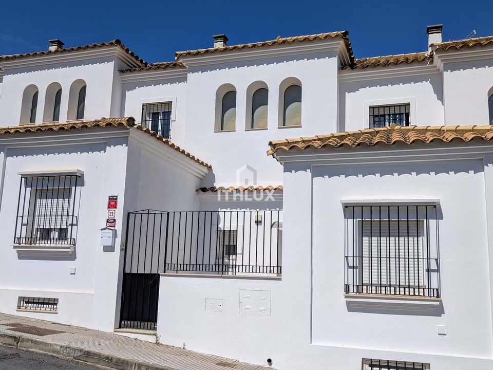 Dorpshuis in Huelva, Huelva - foto 1