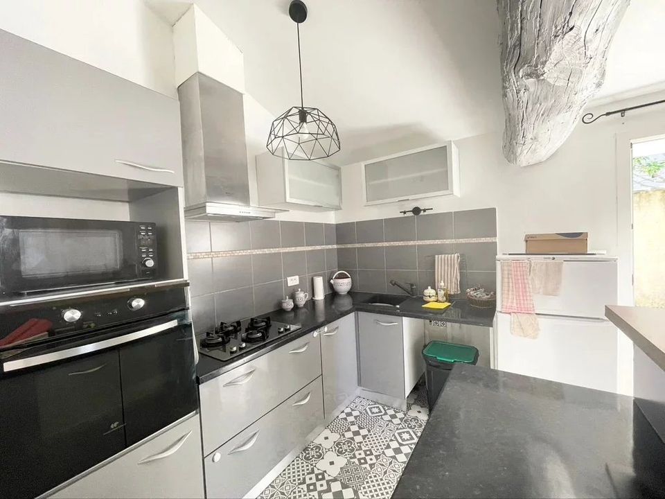 Villa in Taillades, Vaucluse - photo 4